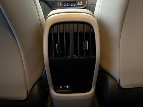 Used 2025 Hyundai Kona SEL image 24