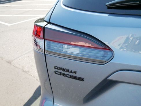Certified 2026 Toyota Corolla Cross LE AWD/4WD image 17