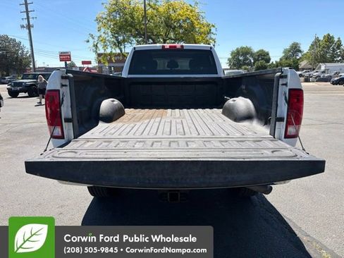 Used 2018 RAM 2500 Tradesman w/ Chrome Appearance Group AWD/4WD image 29
