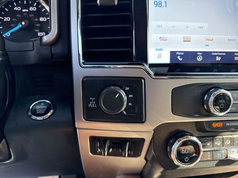 Used 2022 Ford F250 Lariat w/ Lariat Ultimate Package AWD/4WD image 33