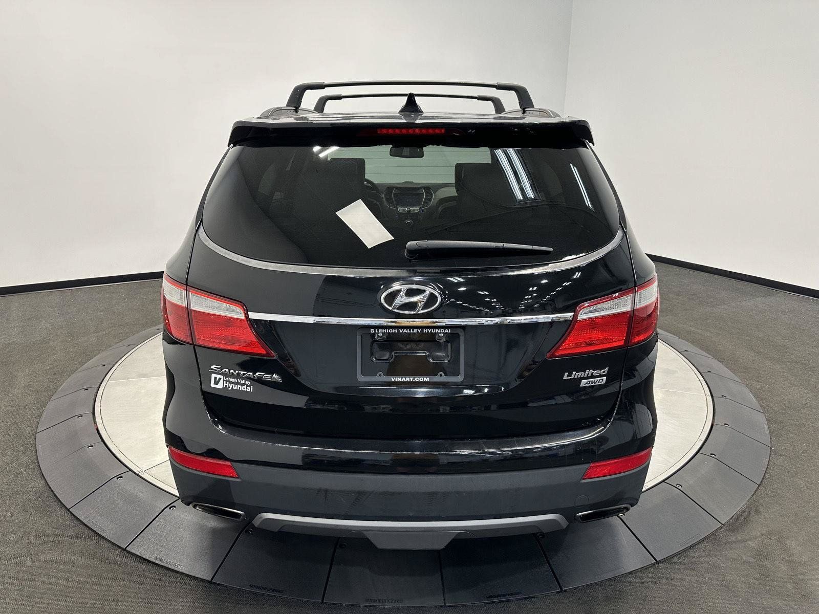 Used 2013 Hyundai Santa Fe Limited w/ Technology Pkg AWD/4WD image 6