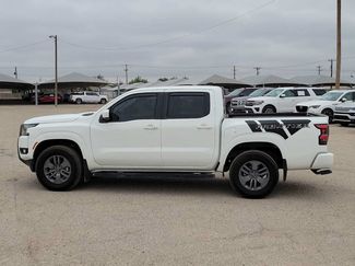 Used 2025 Nissan Frontier SV w/ SV Convenience Package AWD/4WD video 5
