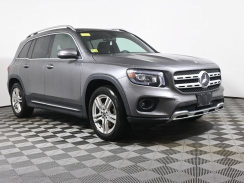 Certified 2023 Mercedes-Benz GLB 250 4MATIC image 9