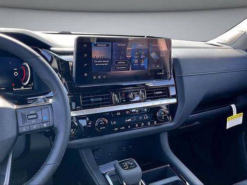 New 2026 Nissan Pathfinder SL FWD image 6