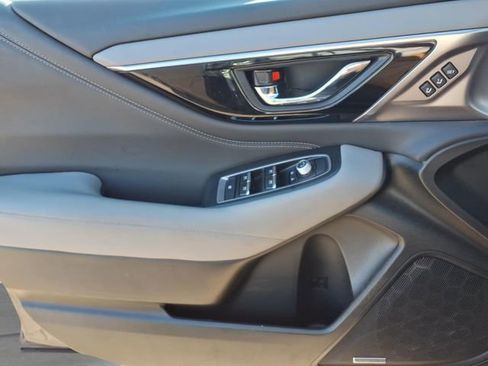 Used 2023 Subaru Outback Limited image 19