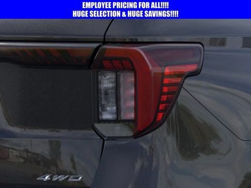 New 2026 Ford Explorer Active AWD/4WD image 21