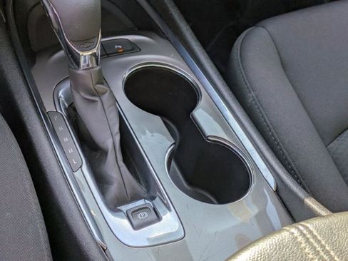 Used 2024 Chevrolet Malibu LT image 16