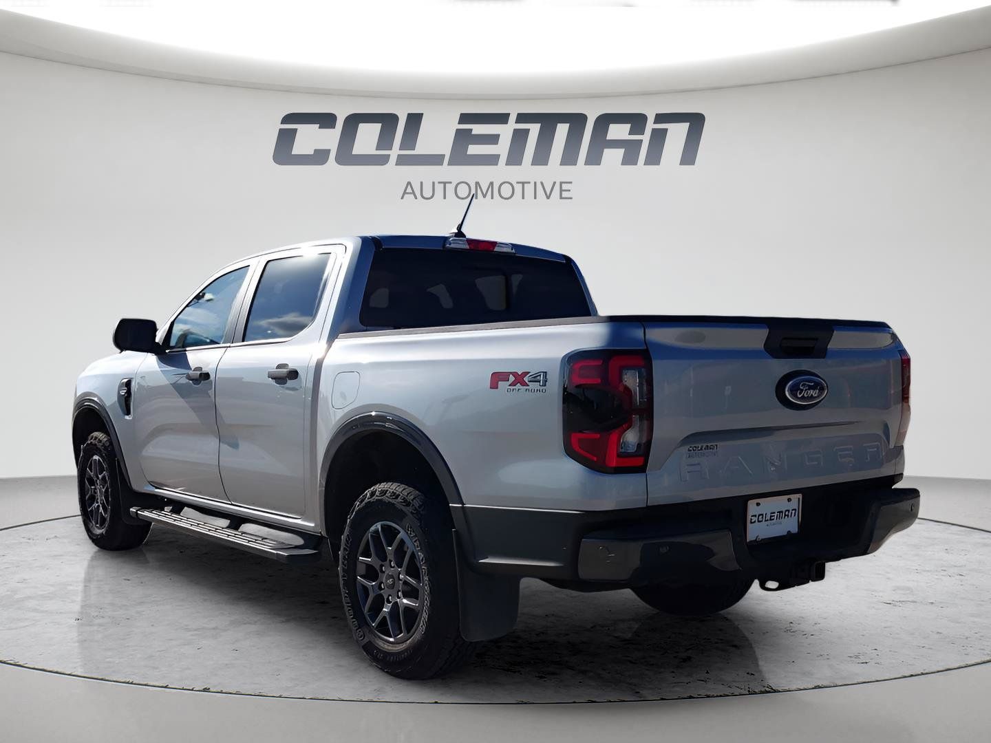 Used 2024 Ford Ranger XLT w/ Technology Package AWD/4WD image 3