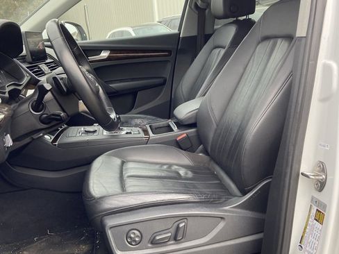 Used 2019 Audi Q5 2.0T Premium image 11