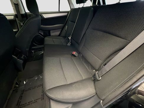 Used 2019 Subaru Outback 2.5i Premium w/ Popular Package #2 AWD/4WD image 13