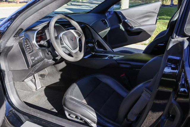 Used 2014 Chevrolet Corvette Stingray Convertible w/ 3LT Preferred Equipment Group RWD image 42