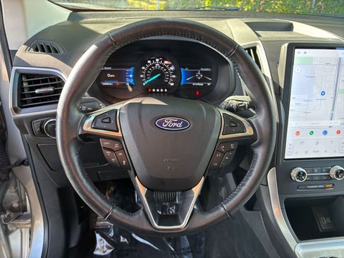 Used 2024 Ford Edge SEL image 28