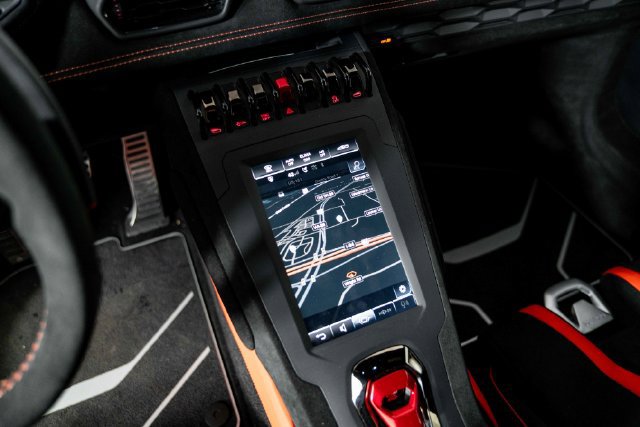 Used 2022 Lamborghini Huracan STO RWD image 24