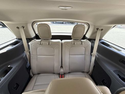 Certified 2021 Lincoln Aviator Reserve w/ Elements Package Plus RWD image 18
