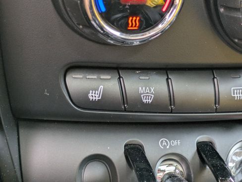 Used 2022 MINI Cooper Clubman S image 31