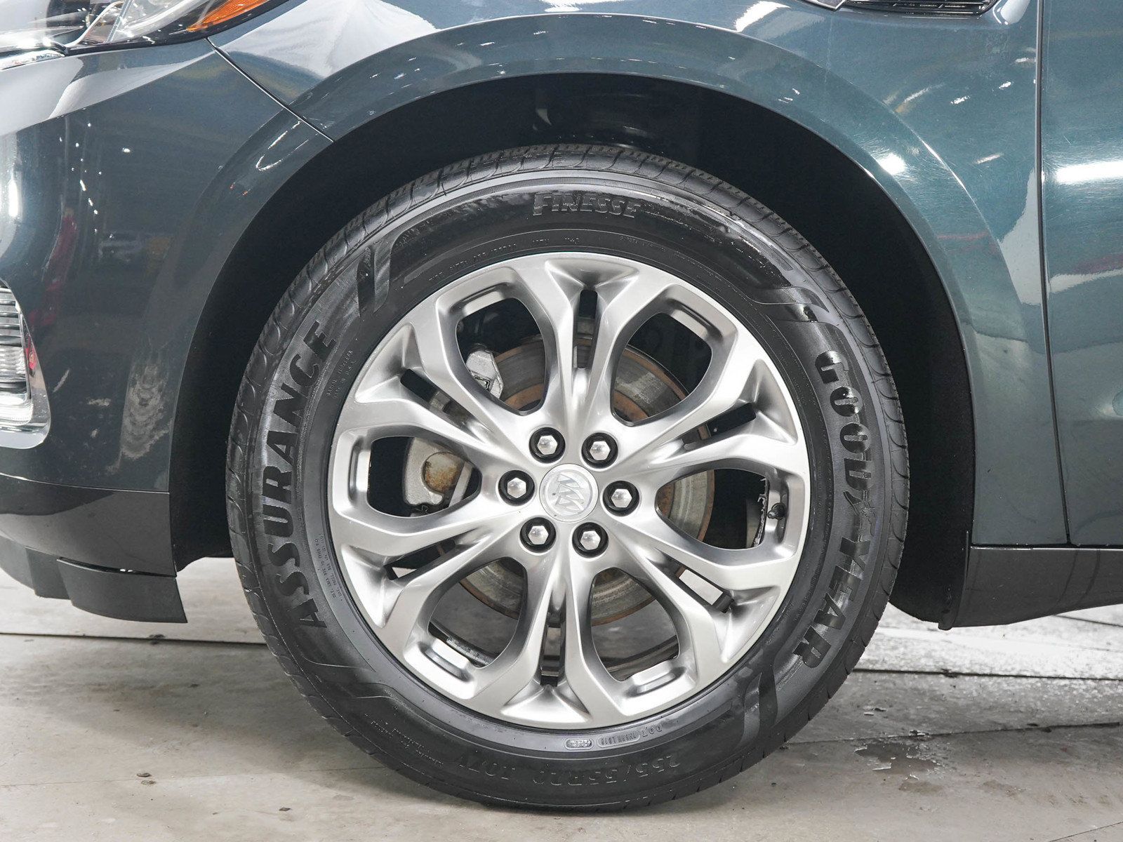 Used 2018 Buick Enclave Avenir w/ Avenir Technology Package AWD/4WD image 29