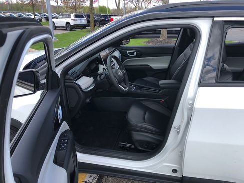 Used 2024 Jeep Compass Limited AWD/4WD image 17