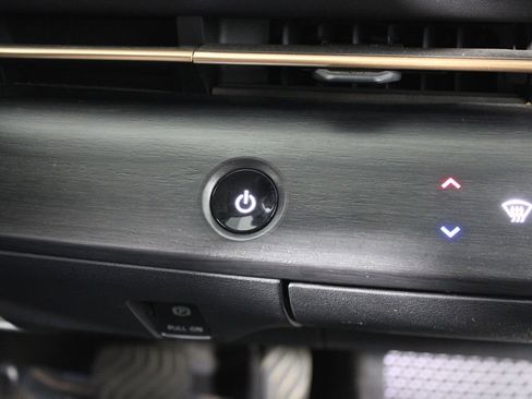 Used 2024 Nissan Ariya FWD image 10