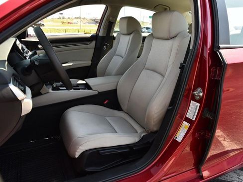Certified 2018 Honda Accord LX image 20
