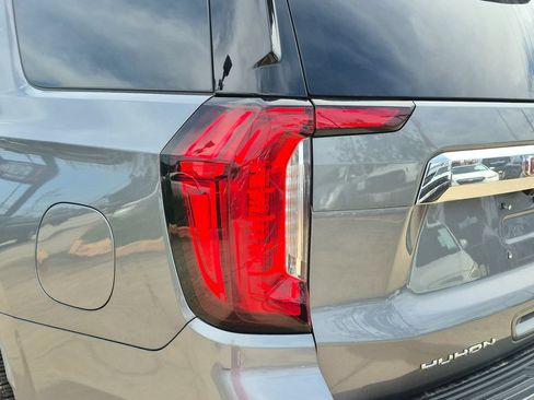 Used 2021 GMC Yukon SLT w/ SLT Luxury Plus Package RWD image 11