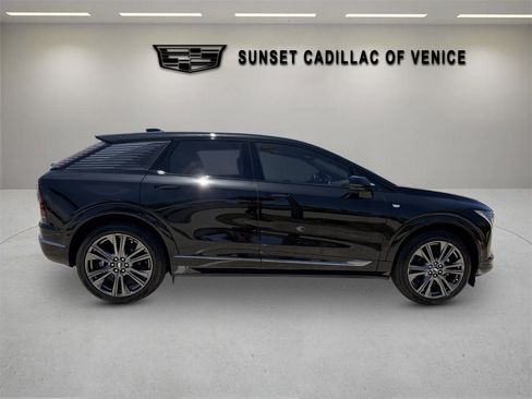 New 2026 Cadillac Optiq Sport 2 w/ LPO, Floor Liner Package AWD/4WD image 2
