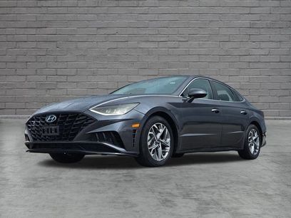 Used 2020 Hyundai Sonata SEL w/ Premium + Sunroof Package