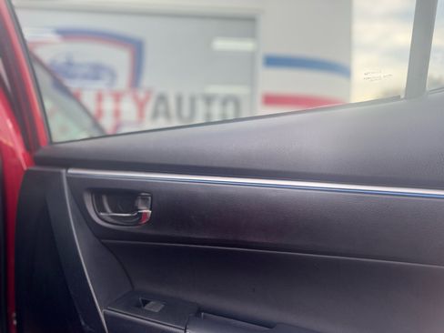 Used 2015 Toyota Corolla S image 36