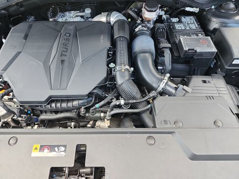 Used 2025 Hyundai Santa Fe SE FWD image 20
