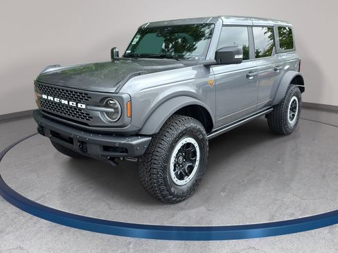 Used 2025 Ford Bronco Badlands AWD/4WD image 1