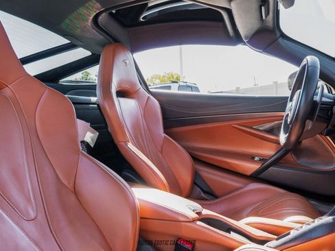 Used 2018 McLaren 720S Luxury image 46