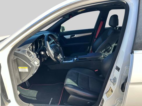 Used 2013 Mercedes-Benz C 250 Sedan image 11