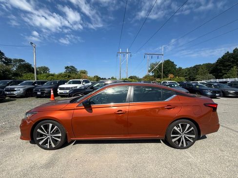 Used 2022 Nissan Altima 2.5 SR FWD image 8