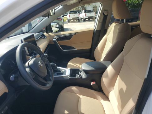 Used 2023 Toyota RAV4 LE image 15