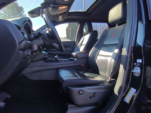 Used 2023 Dodge Durango GT image 28