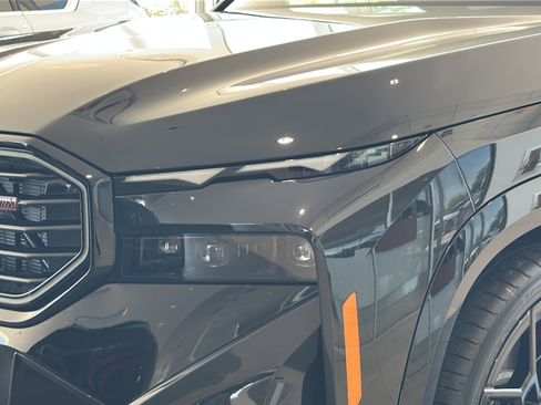 New 2026 BMW XM Label Red image 4