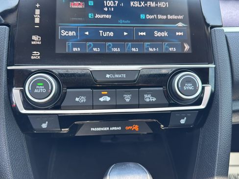 Used 2018 Honda Civic Touring image 28