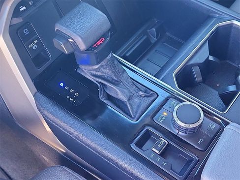 Used 2023 Toyota Tundra Limited image 28