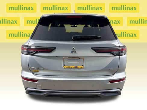 Used 2026 Mitsubishi Outlander SE FWD image 7