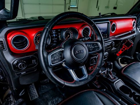 Used 2023 Jeep Gladiator Rubicon w/ LED Lighting Group image 17