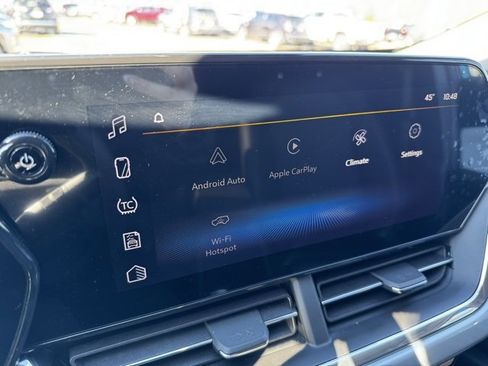 Certified 2025 Chevrolet Trax LT image 3