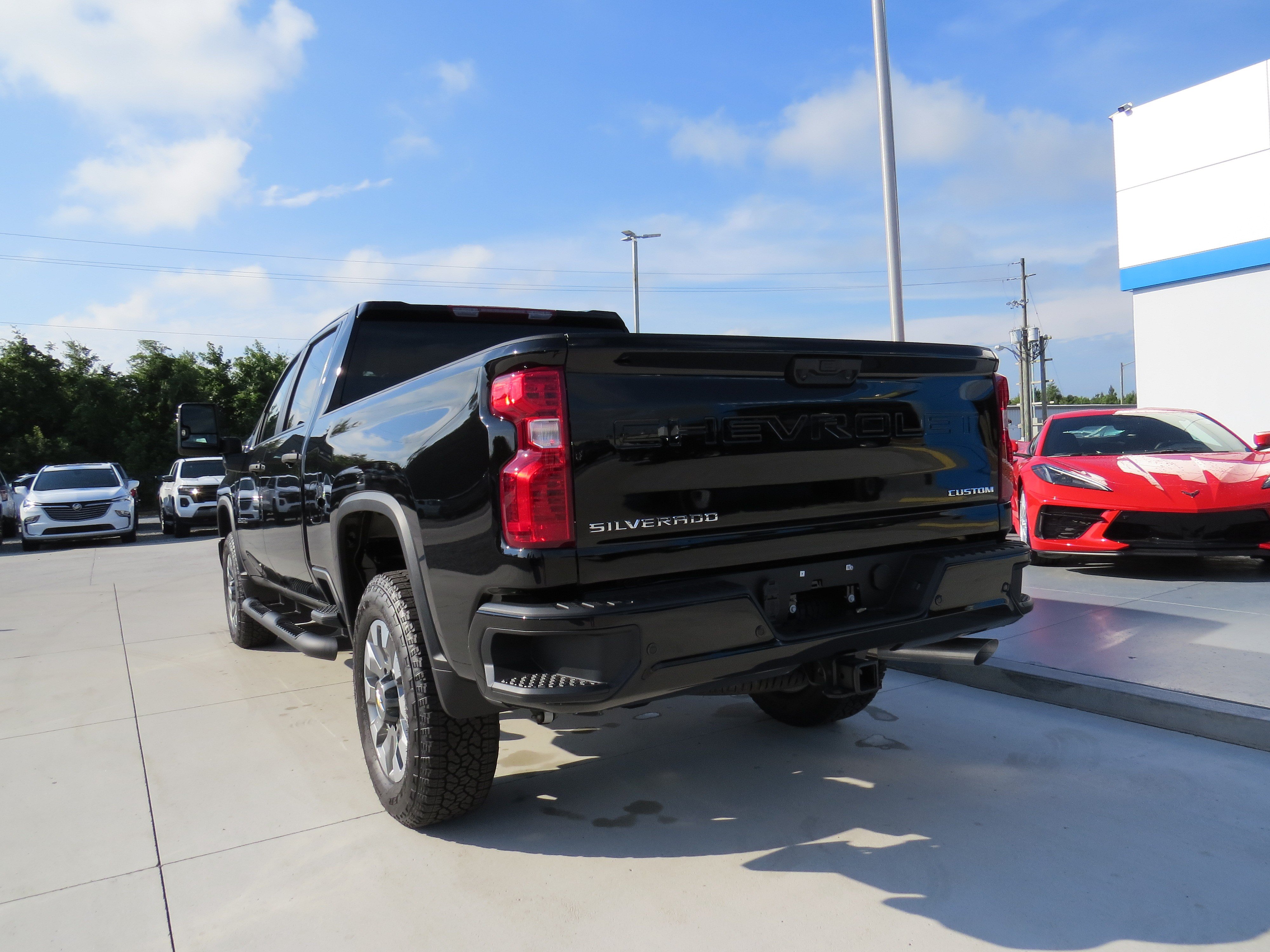 New 2026 Chevrolet Silverado 2500 Custom w/ Custom Value Package AWD/4WD image 4