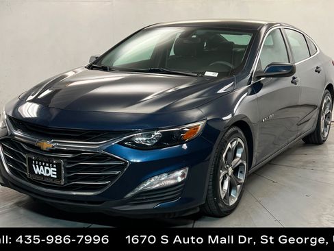 Used 2021 Chevrolet Malibu LT FWD image 1