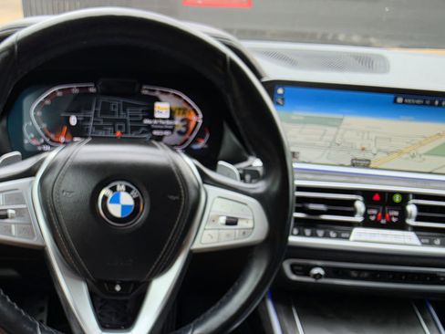 Used 2022 BMW X7 xDrive40i w/ Premium Package image 50