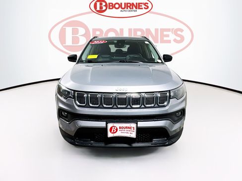 Used 2022 Jeep Compass Latitude w/ Sun and Sound Group image 5