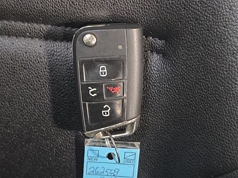 Used 2017 Volkswagen Golf Alltrack SE image 34