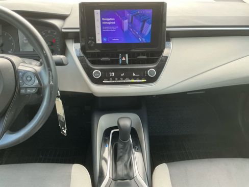 Used 2023 Toyota Corolla LE image 12