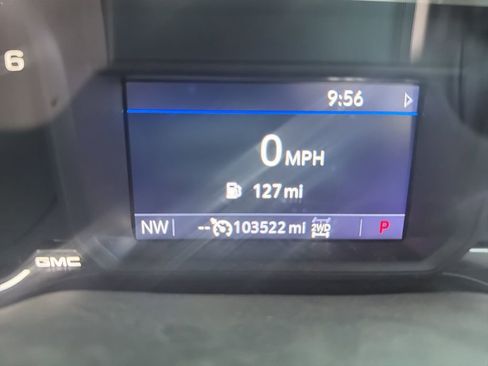 Used 2022 GMC Sierra 1500 Elevation image 10