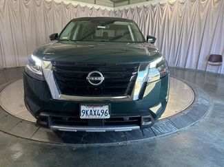 Used 2024 Nissan Pathfinder SL w/ SL Premium Package FWD video 2