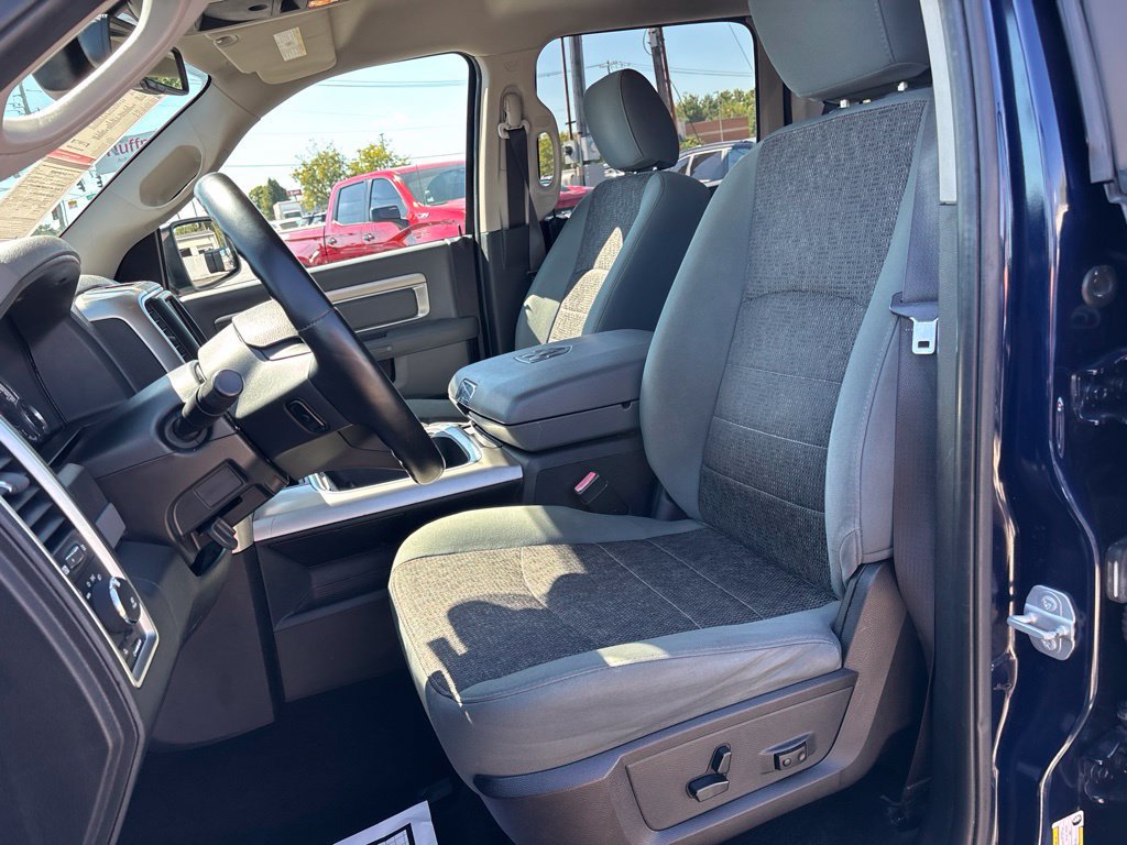 Used 2016 RAM 1500 Lone Star RWD image 24