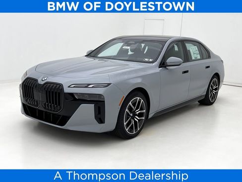 New 2026 BMW 740i xDrive w/ Premium Package image 1